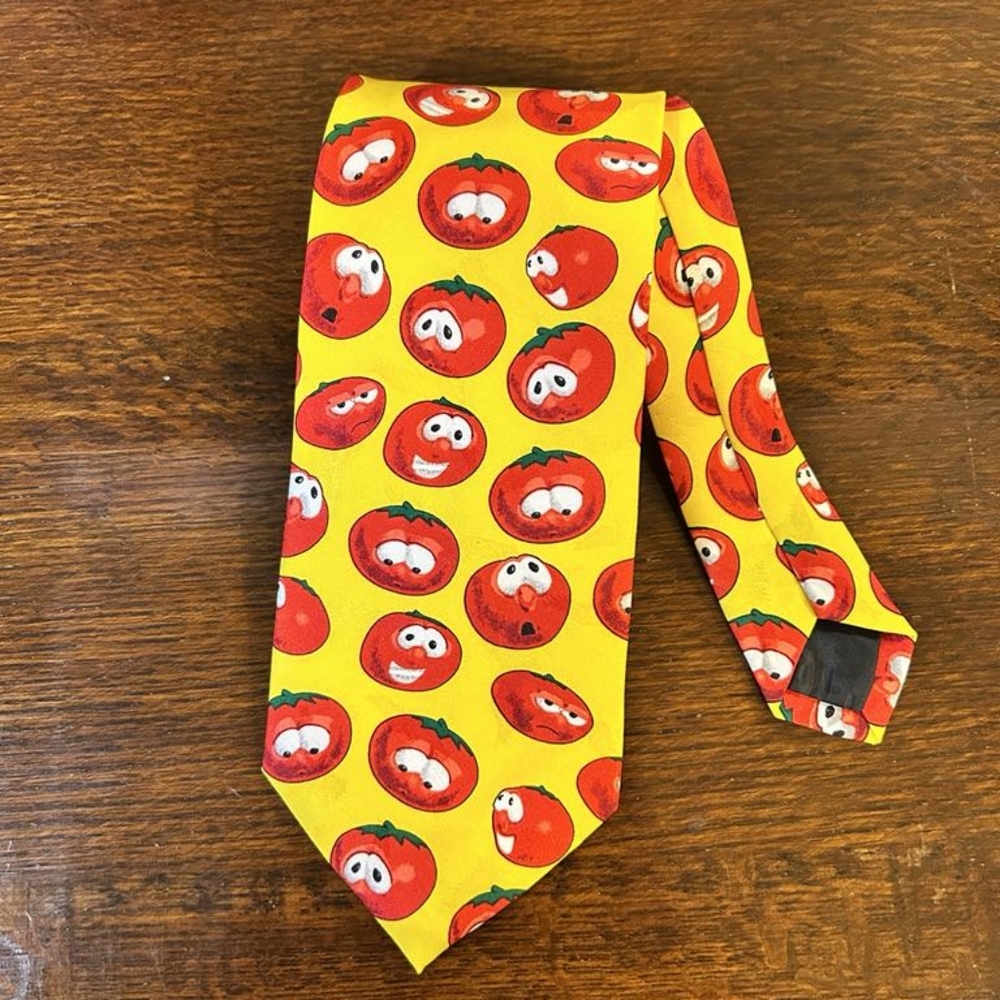 Veggietales tomato red and yellow silk novelty necktie NWT